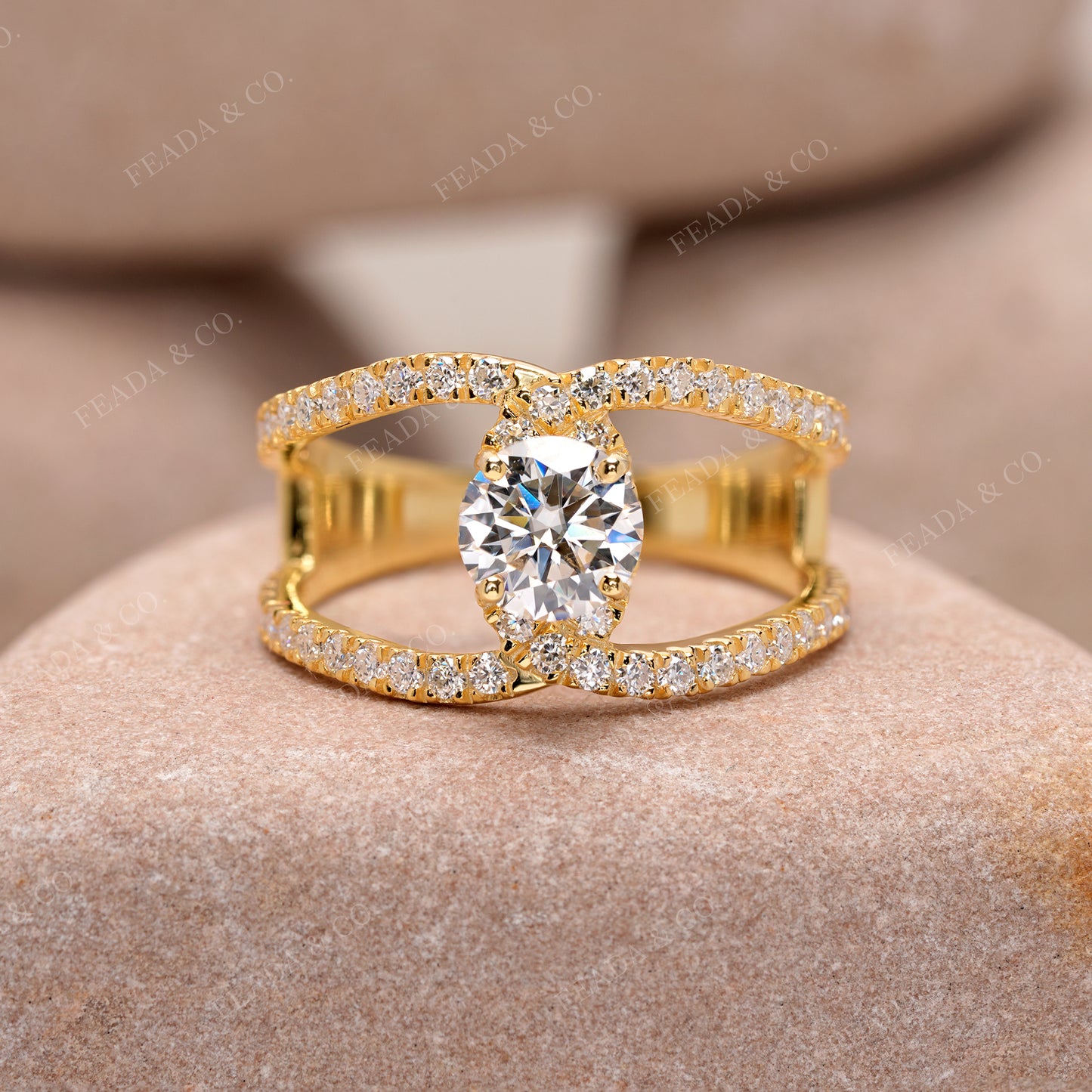 1.536 CT Round Cut Colorless Engagement Ring