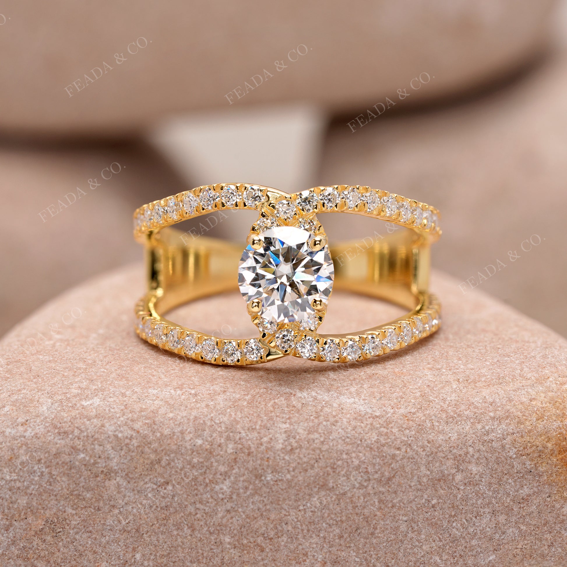 1.536 CT Round Cut Colorless Engagement Ring