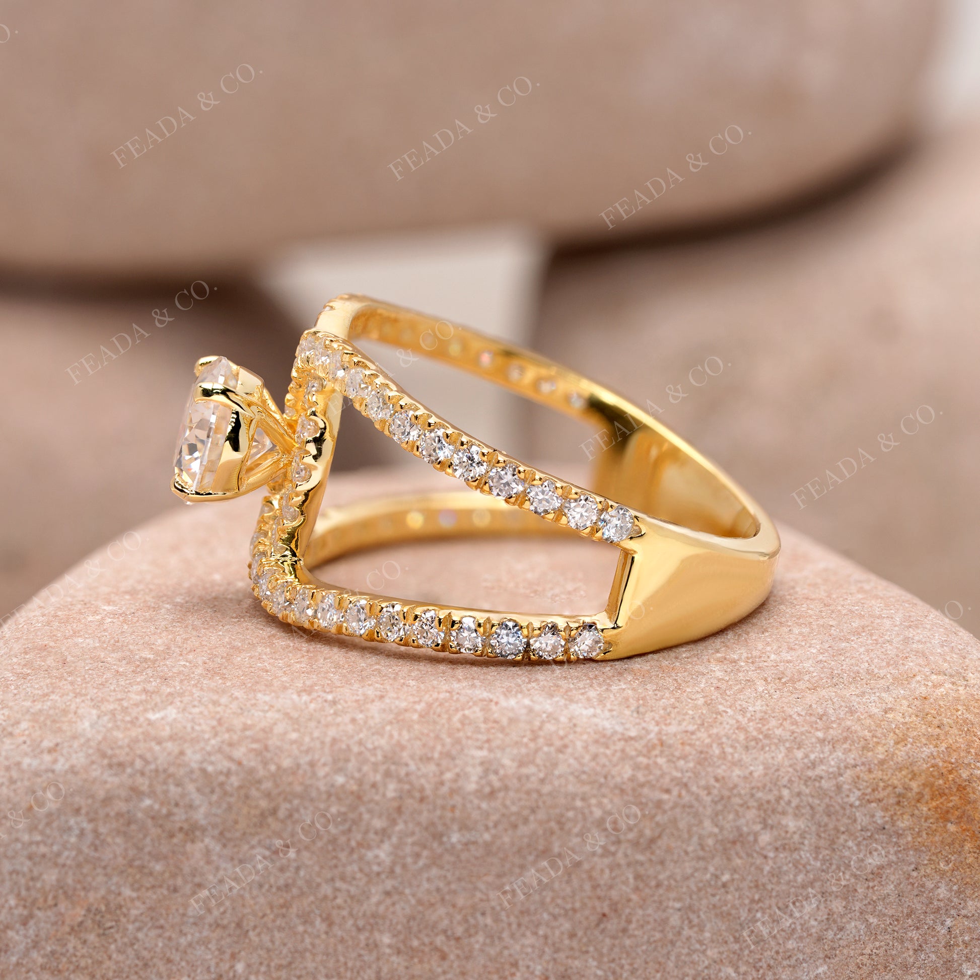 1.536 CT Round Cut Colorless Engagement Ring