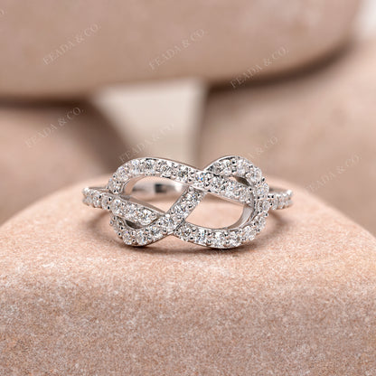 0.59 CT Round Cut Colorless Engagement Ring