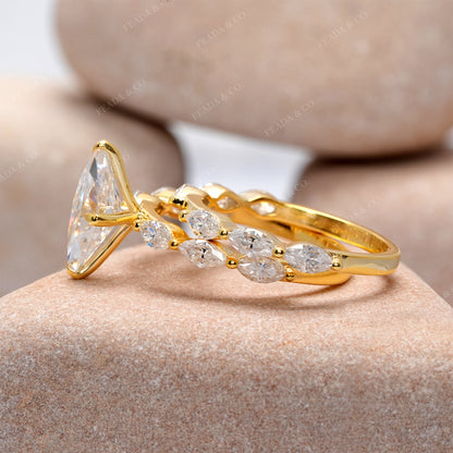 Marquise Cut Diamond Gold Ring with Double Band