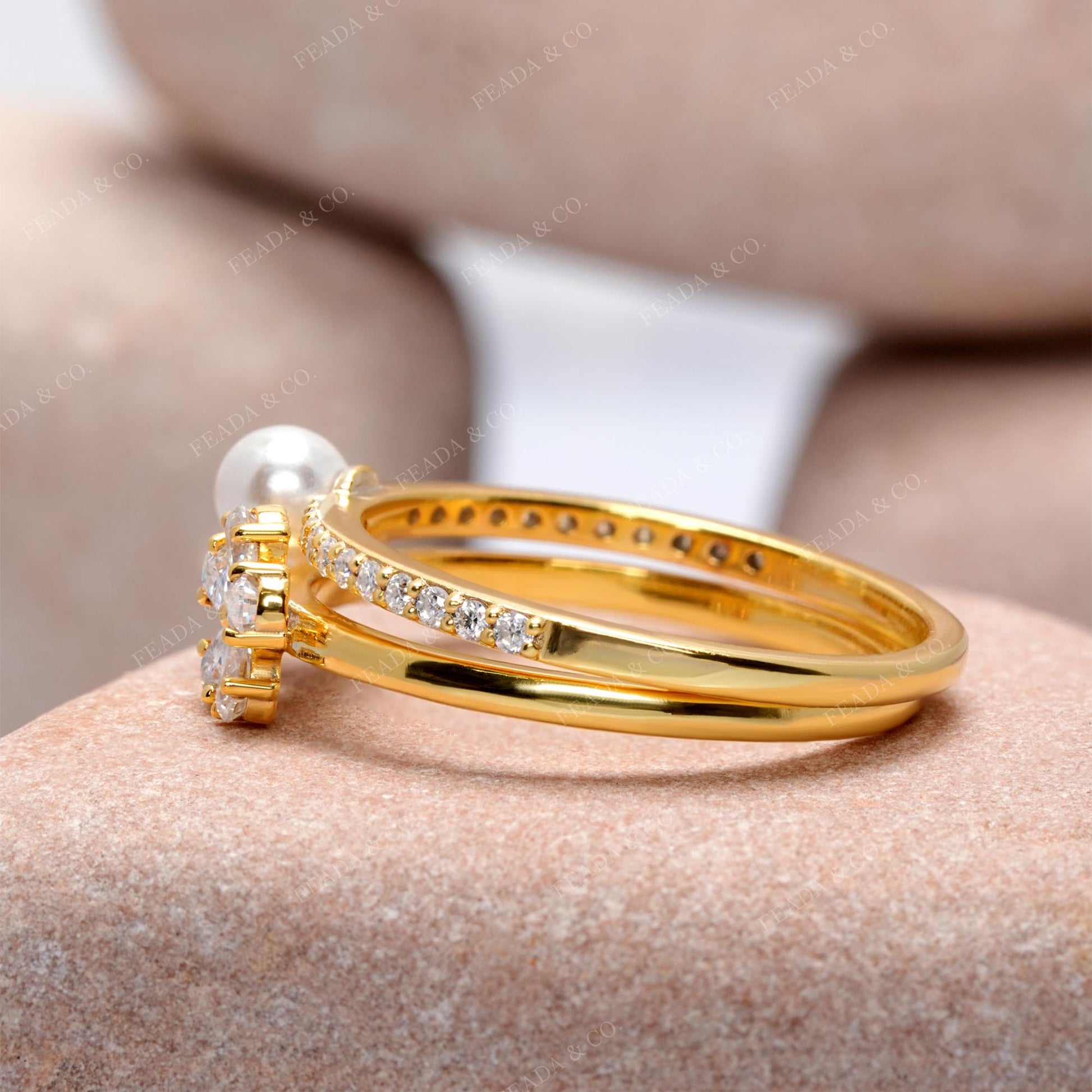 Pearl 0.826 CT Round, Pear Cut Colorless Pearl Engagement Ring