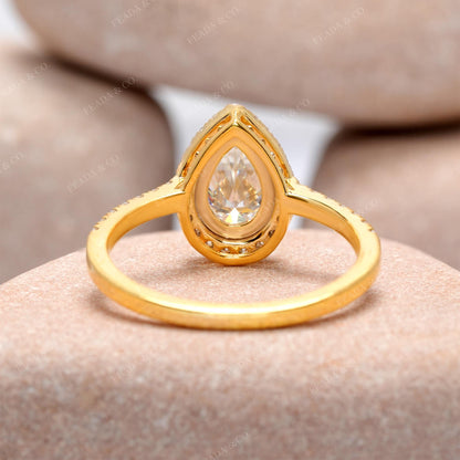 1.638 CT Pear, Round Cut Colorless Engagement Ring