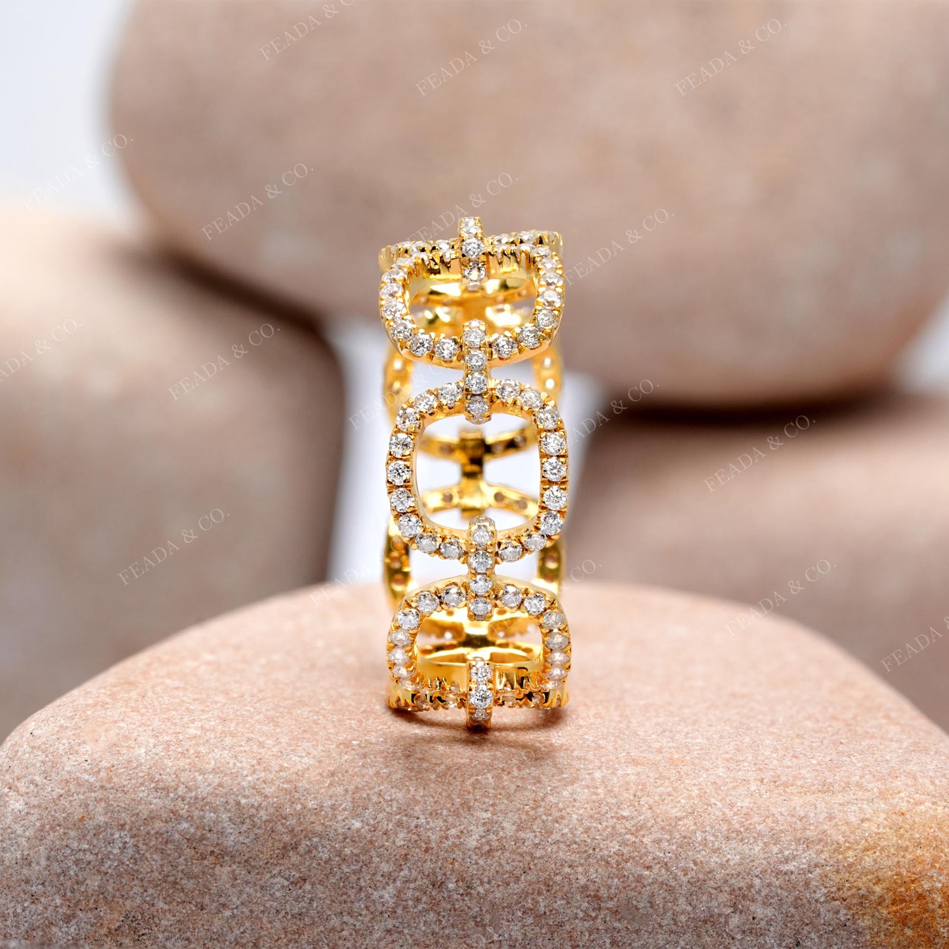 0.826 CT Round Cut Colorless Engagement Ring