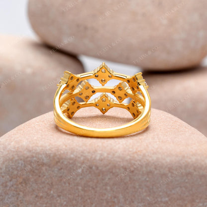 0.624 CT Round Cut Colorless Engagement Ring