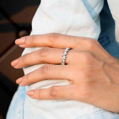 0.49 CT Round Cut Colorless Engagement Ring