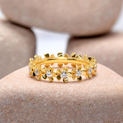 0.49 CT Round Cut Colorless Engagement Ring