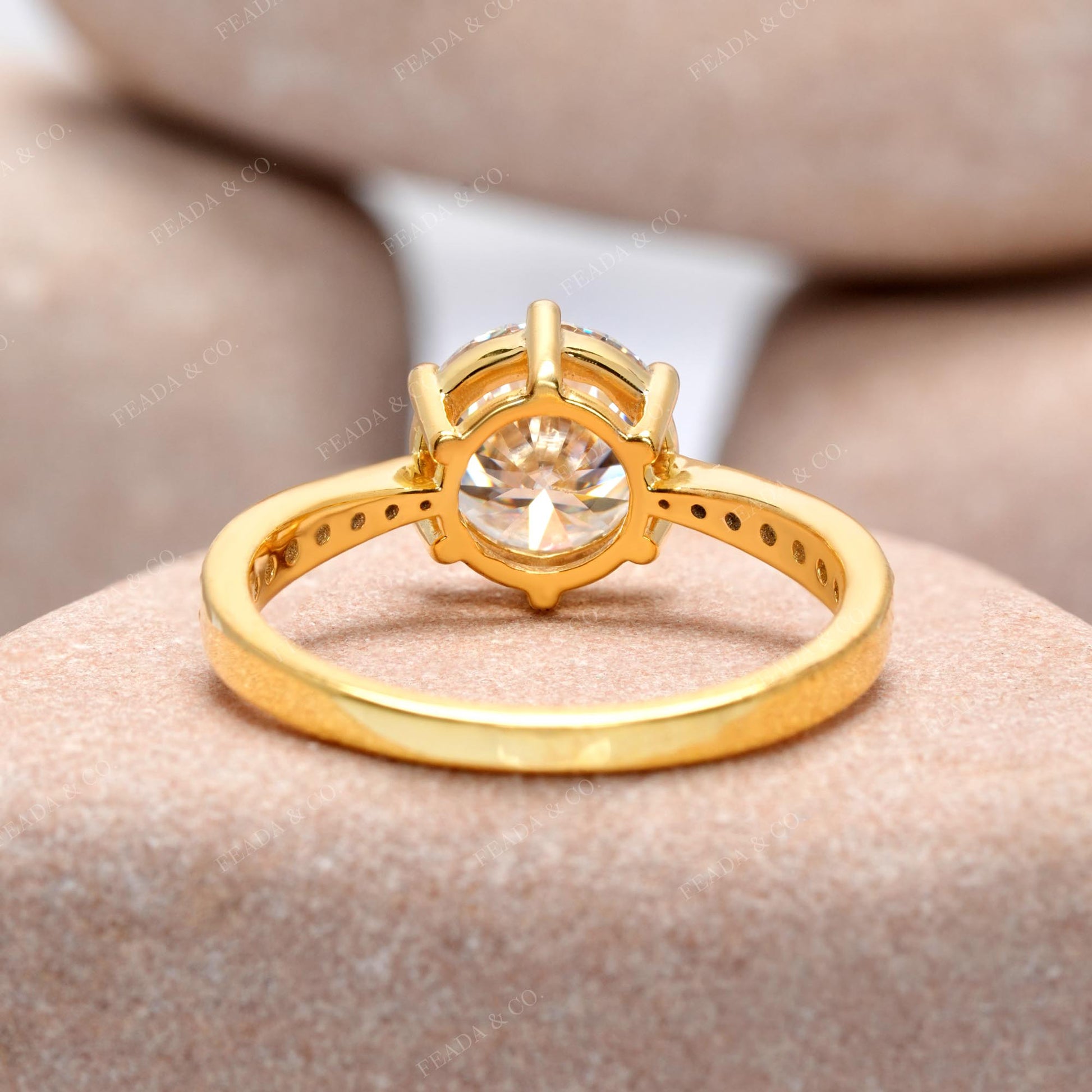 2.176 CT Round Cut Colorless Engagement Ring