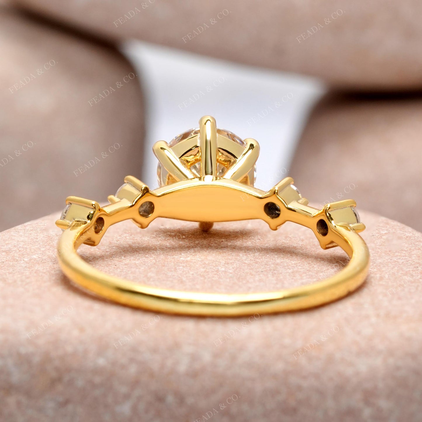 1.18 CT Round Cut Colorless Engagement Ring