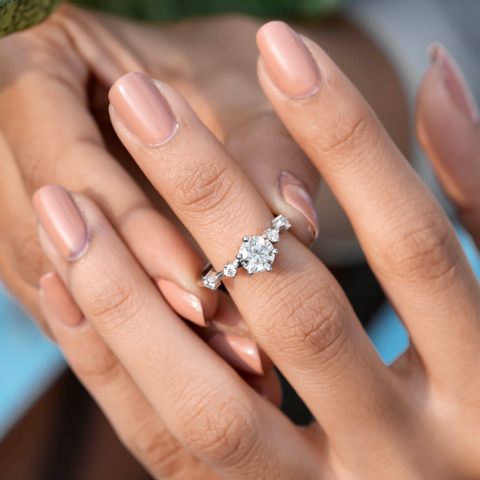 1.18 CT Round Cut Colorless Engagement Ring