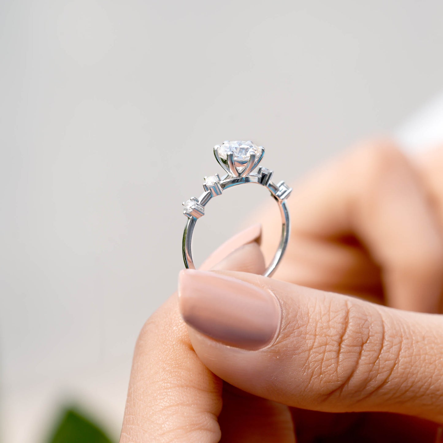 1.18 CT Round Cut Colorless Engagement Ring