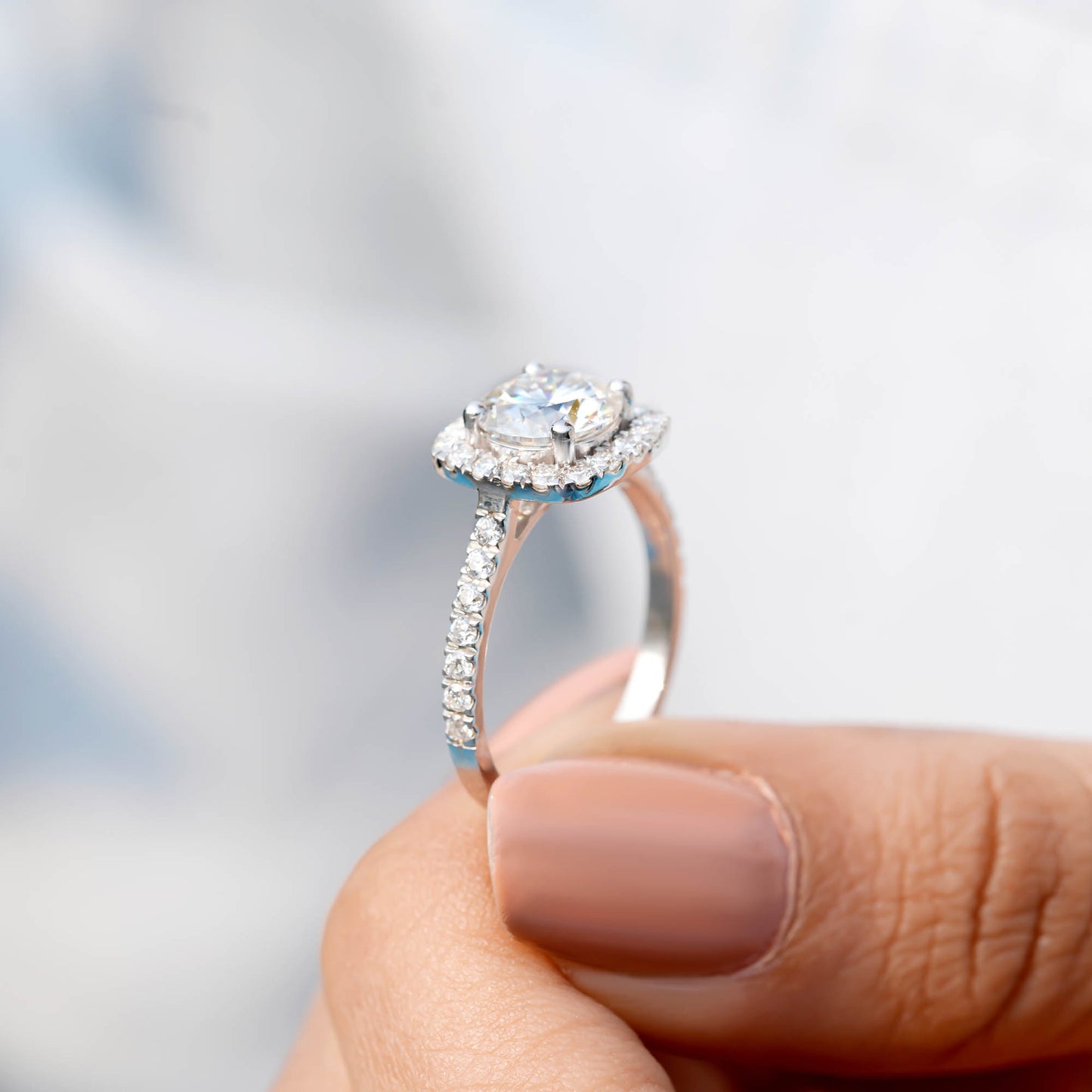 2.464 CT Round Cut Colorless Engagement Ring
