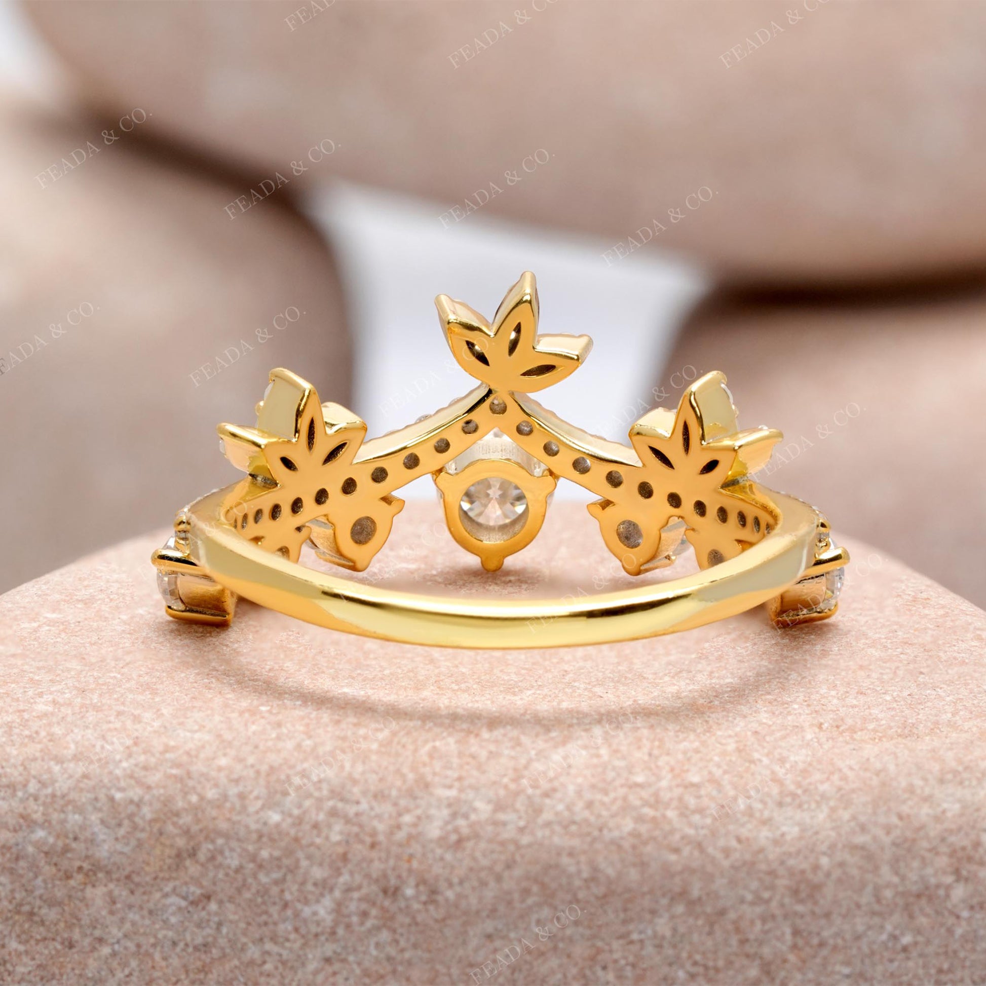0.892 CT Round Cut Colorless Engagement Ring